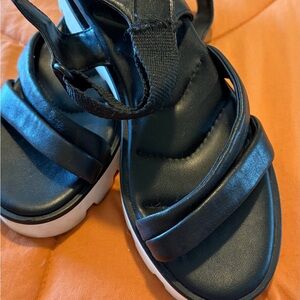 FRANCO SARTO Black Strappy Sandals Velcro strap